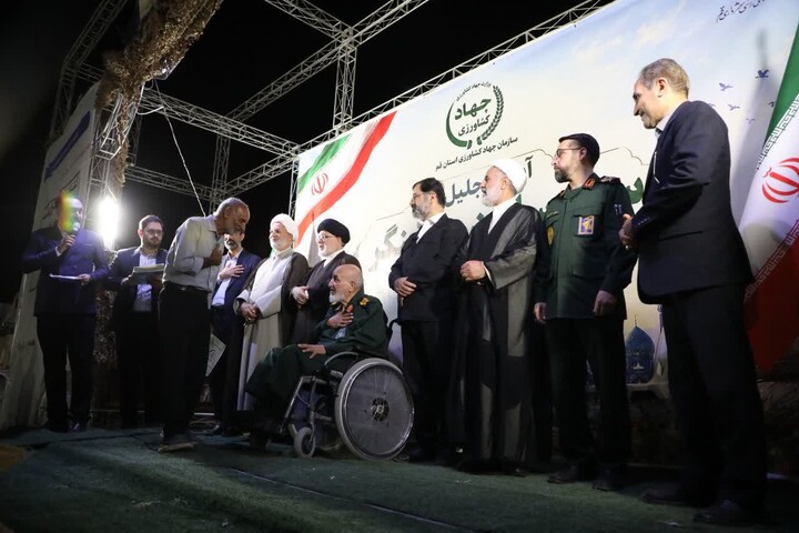 تصاویر/ آیین تجلیل از سنگرسازان بی‌سنگر