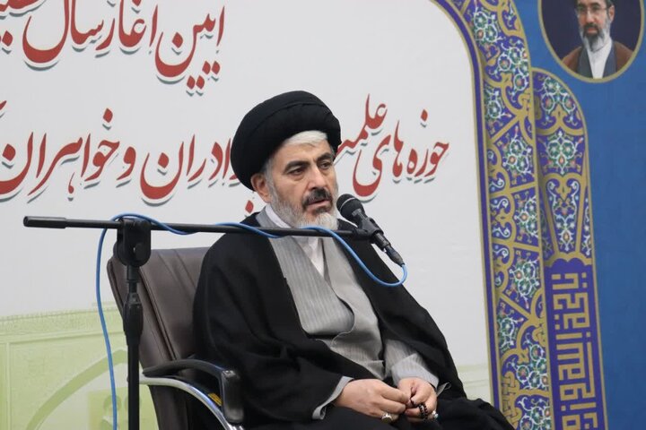 تصاویر/ آیین آغاز سال‌تحصیلی جدید حوزه های علمیه برادران و خواهران آذربایجان غربی