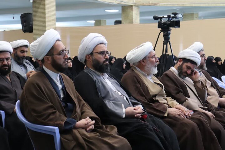 تصاویر/ آیین آغاز سال‌تحصیلی جدید حوزه های علمیه برادران و خواهران آذربایجان غربی