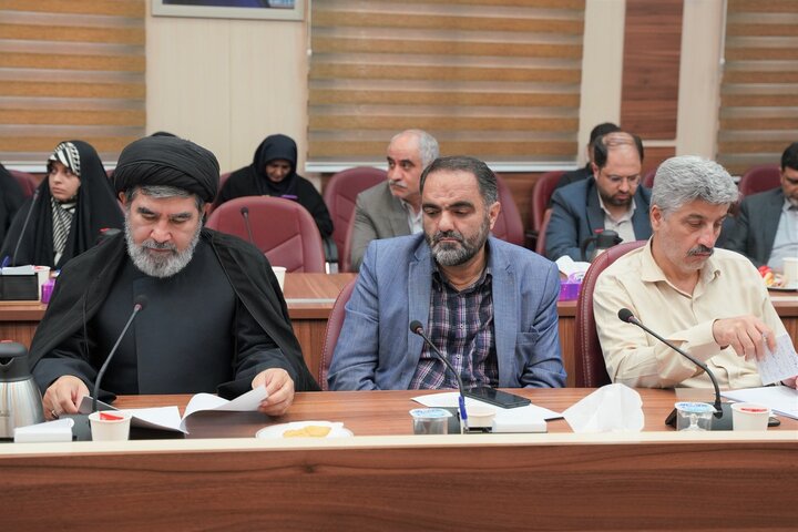 تصاویر/ نشست ستاد مرکزی بزرگداشت یوم الله ۱۳ آبان