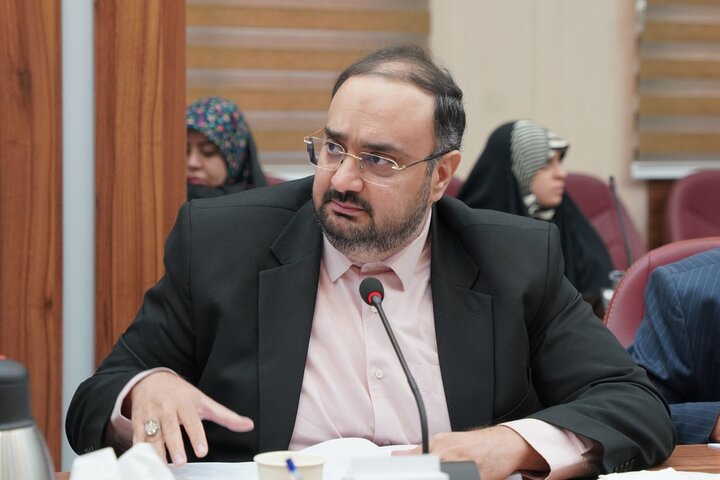 تصاویر/ نشست ستاد مرکزی بزرگداشت یوم الله ۱۳ آبان