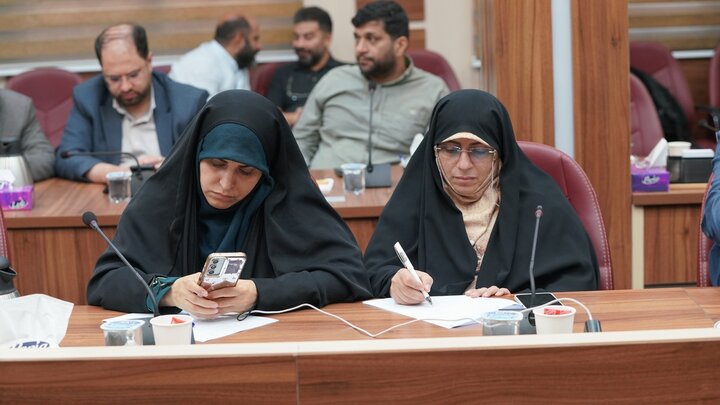 تصاویر/ نشست ستاد مرکزی بزرگداشت یوم الله ۱۳ آبان