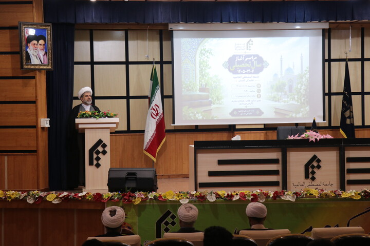 تصاویر / آئین افتتاحیه سال تحصیلی جدید در نمایندگی جامعة المصطفی گرگان