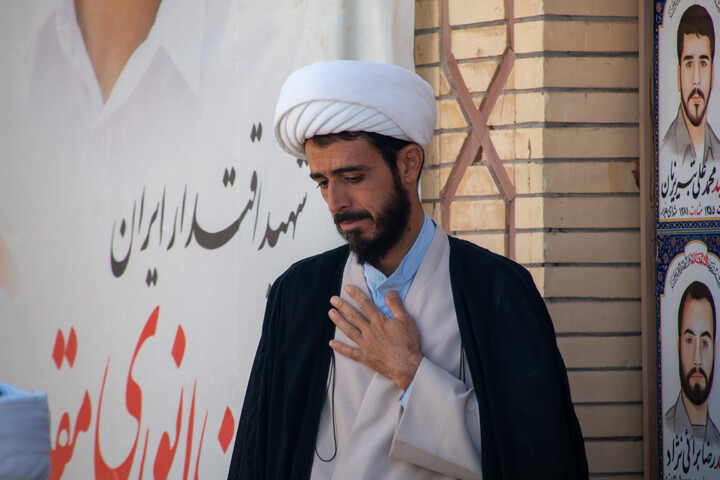 تصاویر/ تجدید میثاق مسئولین حوزه علمیه استان کرمان با آرمان های شهدا به مناسبت هفته دفاع مقدس