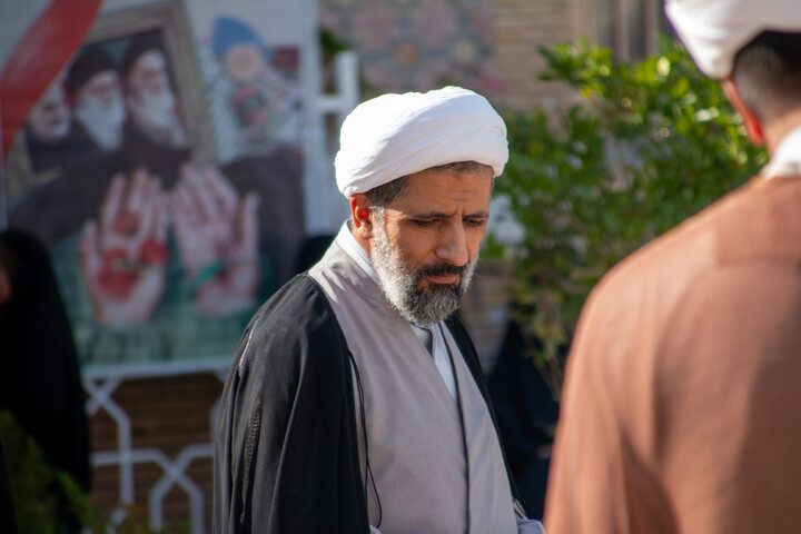 تصاویر/ تجدید میثاق مسئولین حوزه علمیه استان کرمان با آرمان های شهدا به مناسبت هفته دفاع مقدس