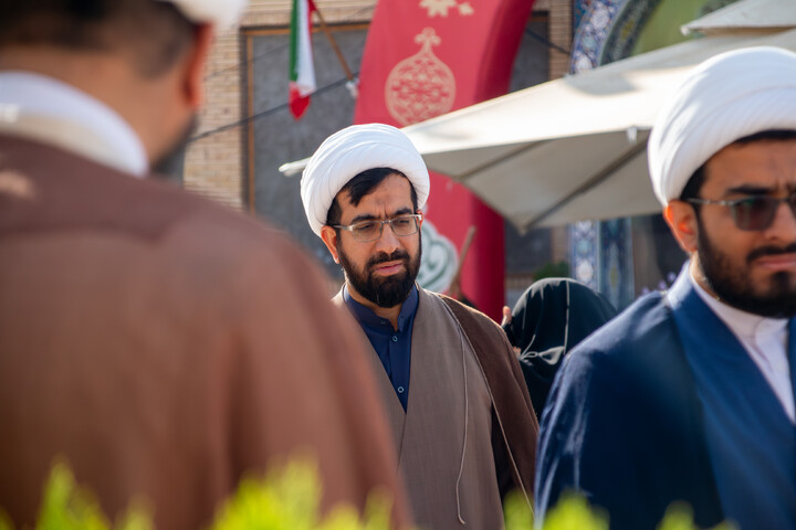 تصاویر/ تجدید میثاق مسئولین حوزه علمیه استان کرمان با آرمان های شهدا به مناسبت هفته دفاع مقدس