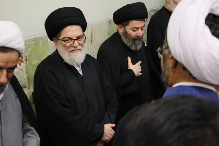 تصاویر/ مجلس بزرگداشت هفتمین روز ارتحال آیت الله العظمی شبیری زنجانی  از سوی آیت الله العظمی مظاهری