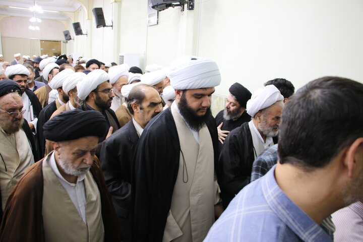تصاویر/ مجلس بزرگداشت هفتمین روز ارتحال آیت الله العظمی شبیری زنجانی  از سوی آیت الله العظمی مظاهری