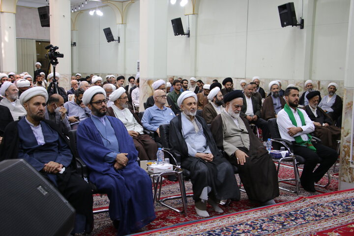 تصاویر/ مجلس بزرگداشت هفتمین روز ارتحال آیت الله العظمی شبیری زنجانی  از سوی آیت الله العظمی مظاهری
