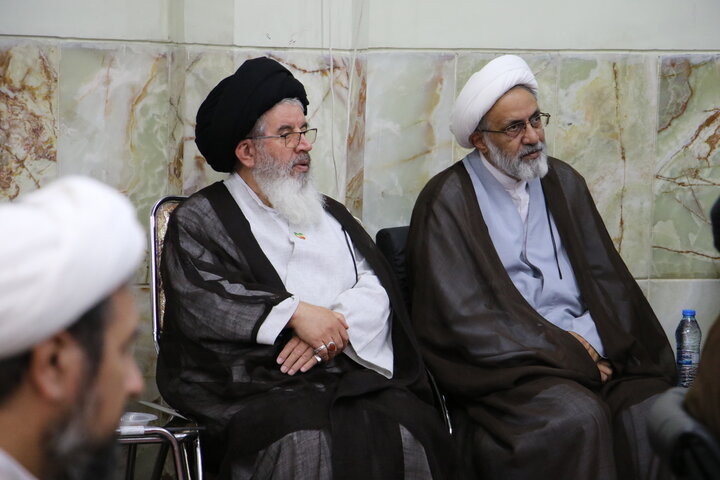 تصاویر/ مجلس بزرگداشت هفتمین روز ارتحال آیت الله العظمی شبیری زنجانی  از سوی آیت الله العظمی مظاهری