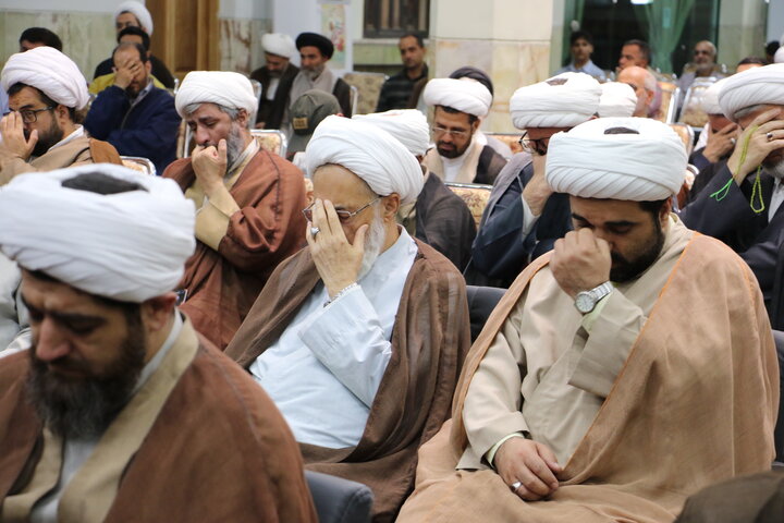 تصاویر/ مجلس بزرگداشت هفتمین روز ارتحال آیت الله العظمی شبیری زنجانی  از سوی آیت الله العظمی مظاهری