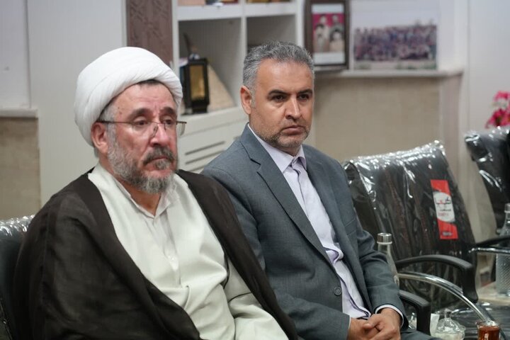 تصاویر/ دیدار نماینده ولی فقیه در امور حج و‌ زیارت با امام جمعه اردبیل