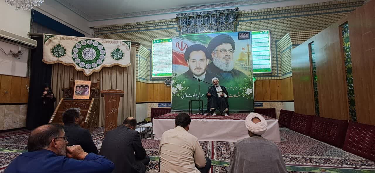 مراسم بزرگداشت شهادت جوانمرد فاضل، شهید حجت‌الاسلام والمسلمین سیدعبدالکریم هاشمی‌نژاد و دومین سالگرد شهادت حجت‌الاسلام والمسلمین سیدحسن نصرالله که در مسجد کرامت