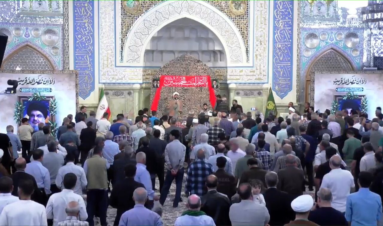 دومین سالگرد شهادت سید حسن نصرالله در حرم مطهر رضوی