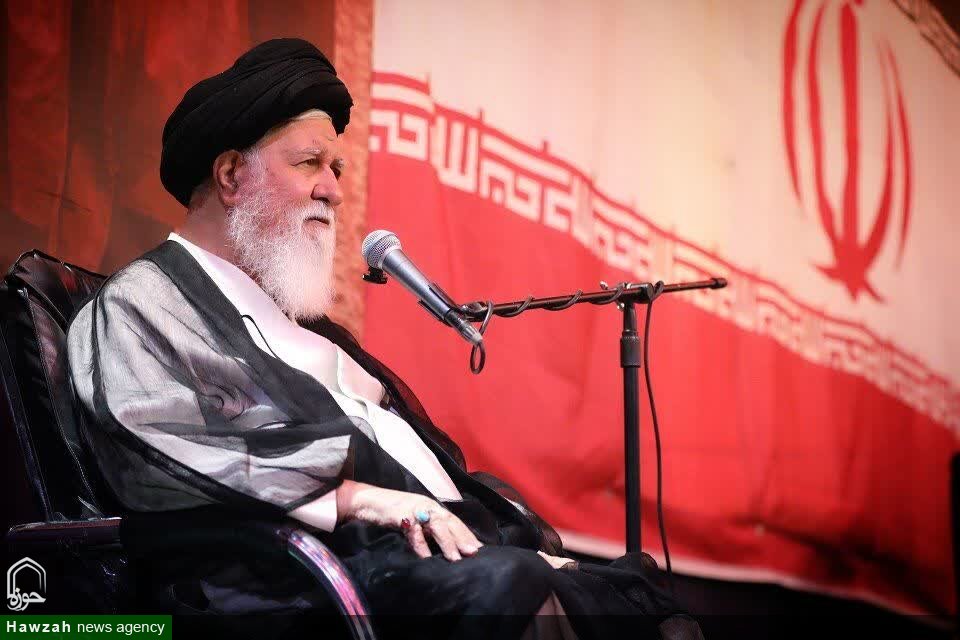 ابتکار عمل در جنگ و دیپلماسی در اختیار مقام معظم رهبری است/ بازگشایی تنگه هرمز یعنی خروج دشمن از فشار اقتصادی