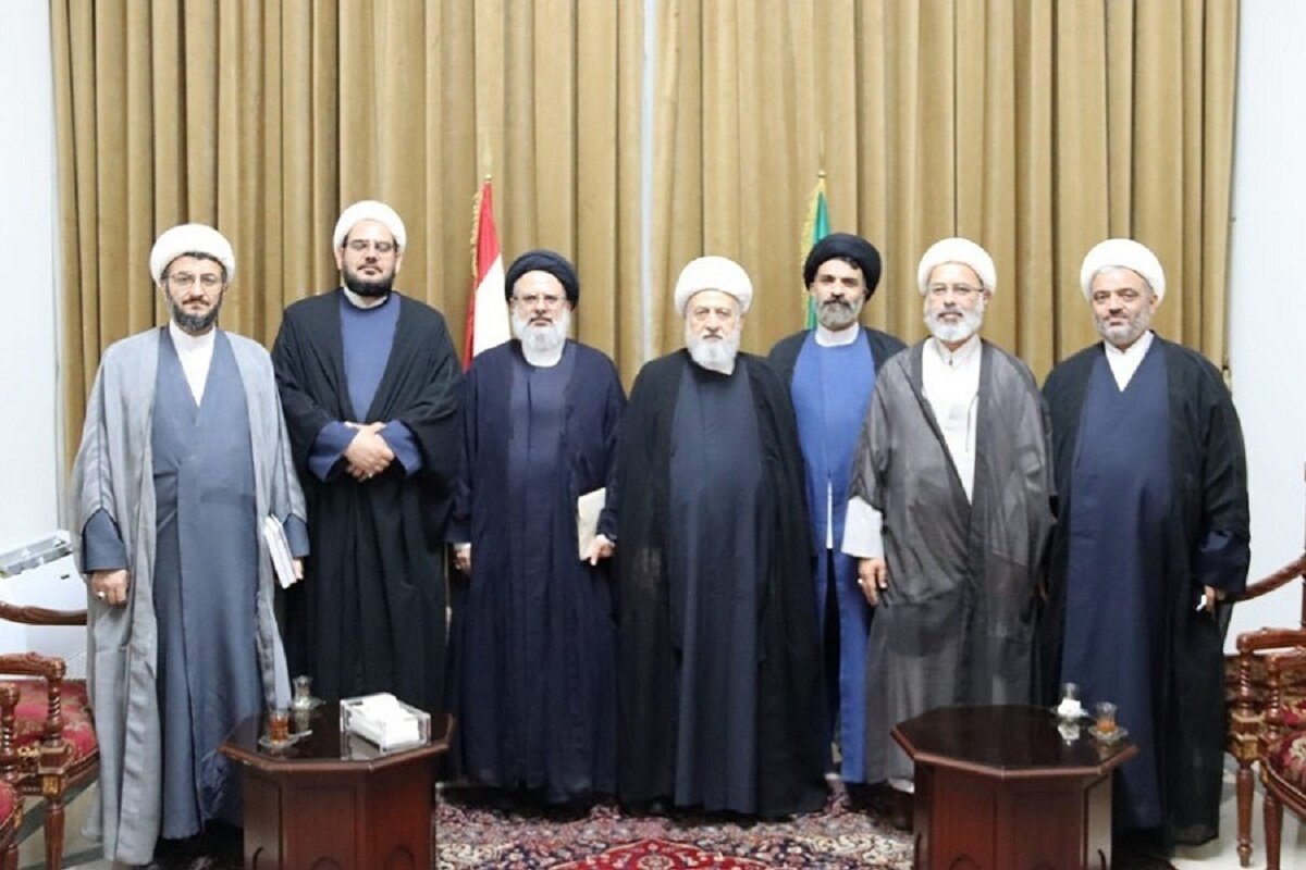 شیخ الخطیب در دیدار هیئت حوزوی قم: شهادت سید نصرالله برای ما خسارت نیست، بلکه درسی در مسیر حق است