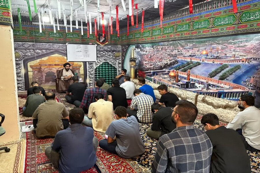  الگوگیری از شهدا نباید به شناخت حوادث زندگی آنان محدود شود
