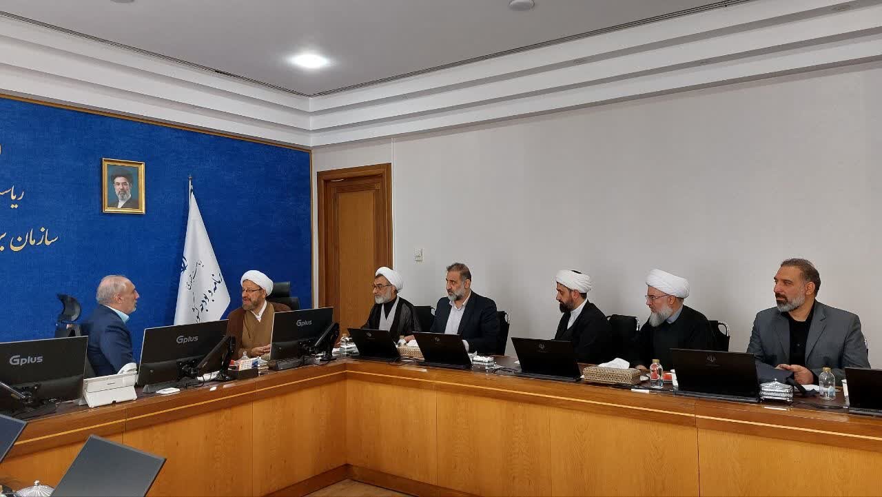 دیدار رئیس دفتر تبلیغات اسلامی حوزه‌ علمیه قم با رئیس سازمان برنامه و بودجه کشور