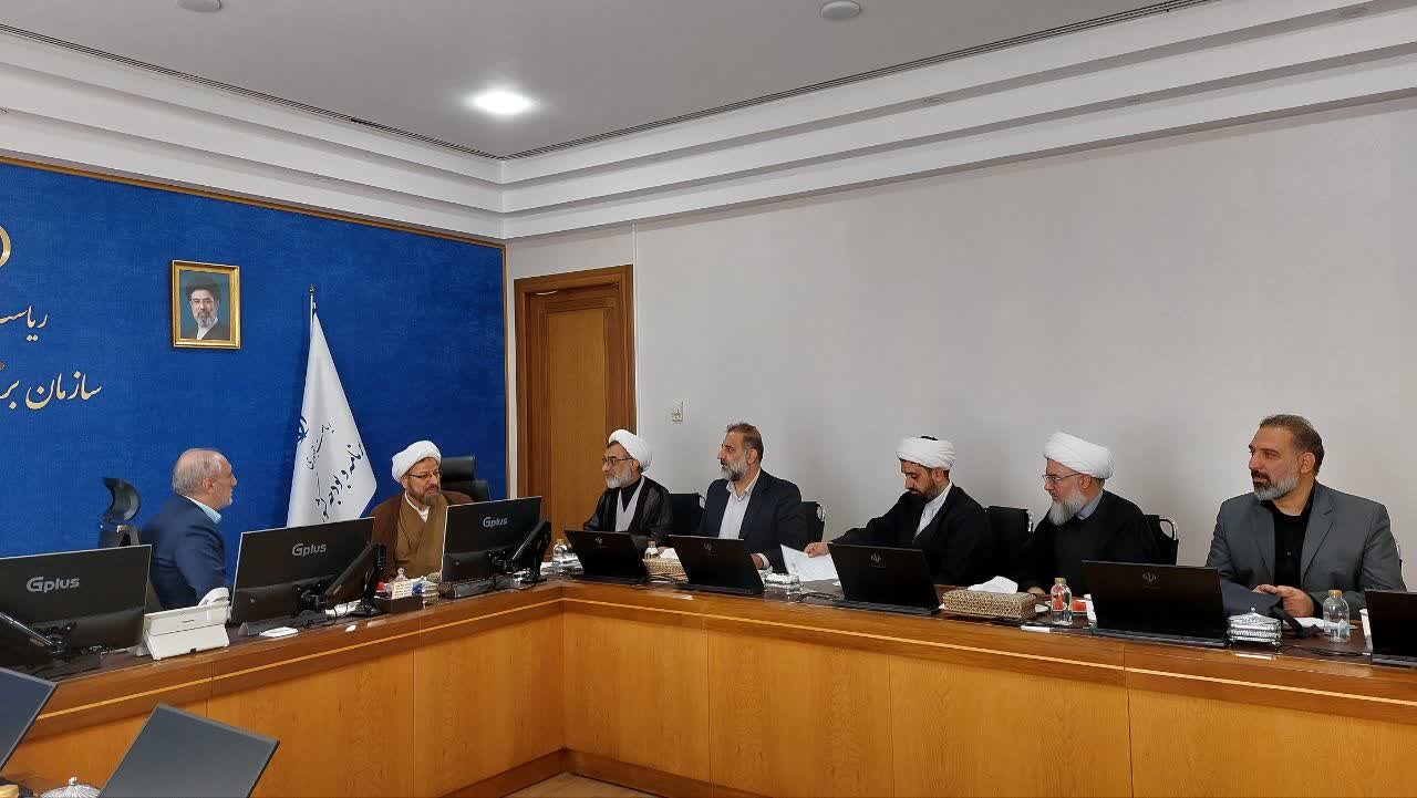 دیدار رئیس دفتر تبلیغات اسلامی حوزه‌ علمیه قم با رئیس سازمان برنامه و بودجه کشور