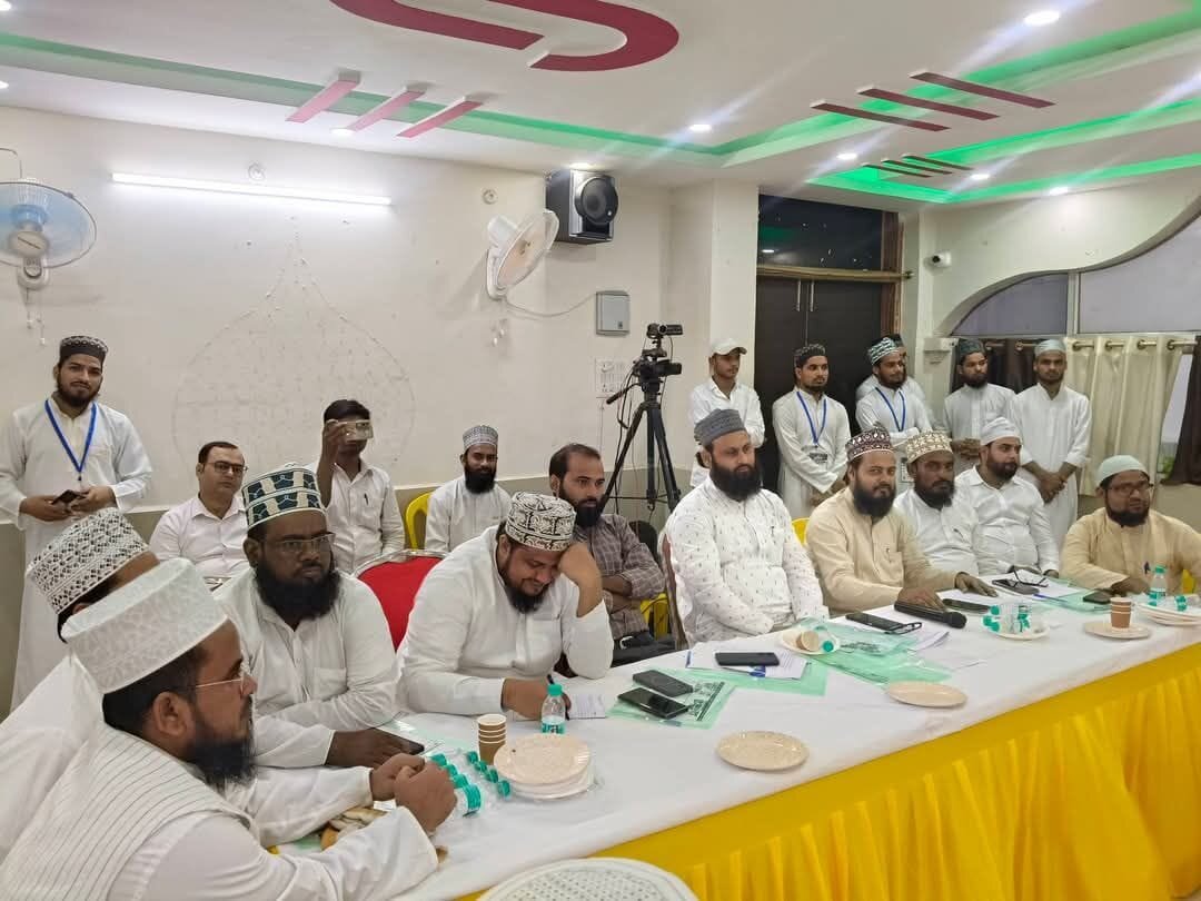 ہم اپنی نسلوں کے روشن مستقبل کی نئی تاریخ رقم کریں گے:مولانا غلام رسول بلیاوی