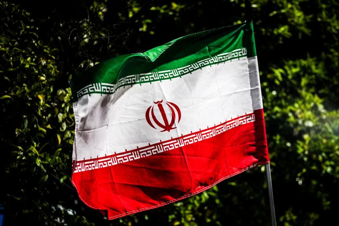 تراز بالای ملت ایران در دستگاه محاسبات الهی / ابرقدرتی که مردمانش دلبسته عترت طاهره هستند