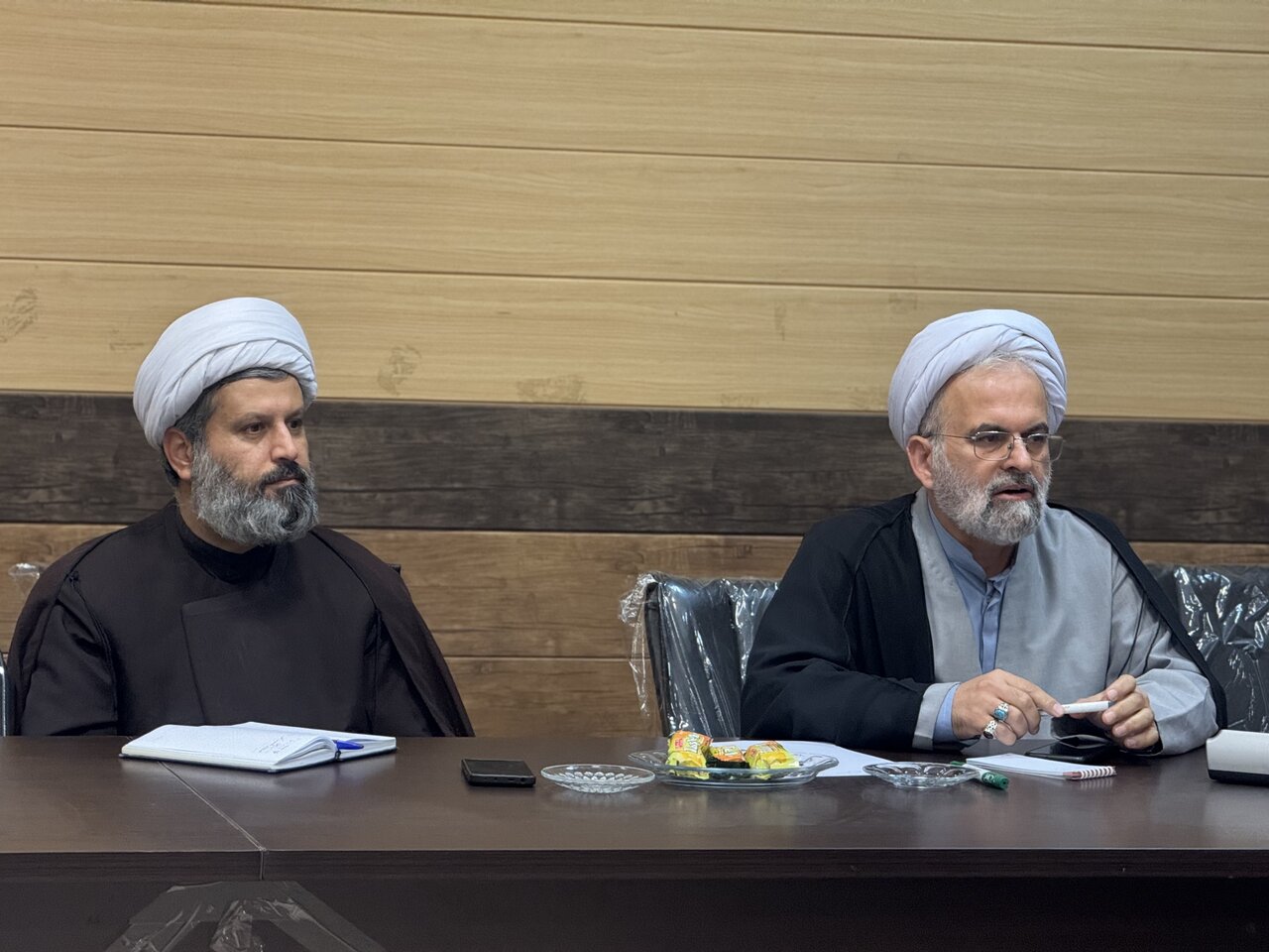 راهکارهای جدید حوزه علمیه گیلان برای پاسخ به نیازهای روز جوانان بررسی شد