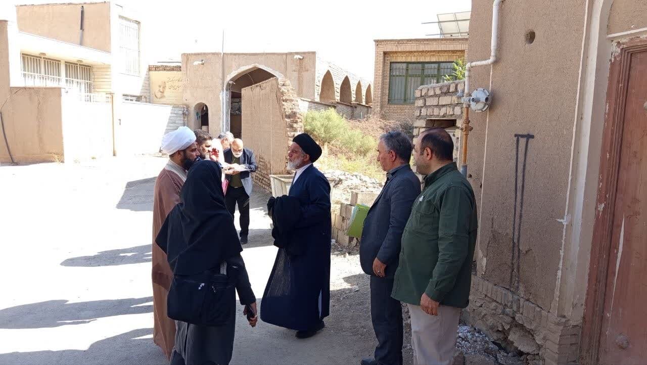 تشکیل جلسه ستاد راهبردی ایام فاطمیه در دفتر امام جمعه نطنز