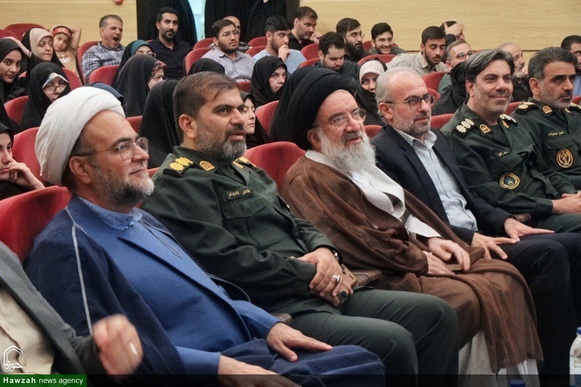 تجلیل از سرشبکه‌های برتر کتاب بسیج استان قم