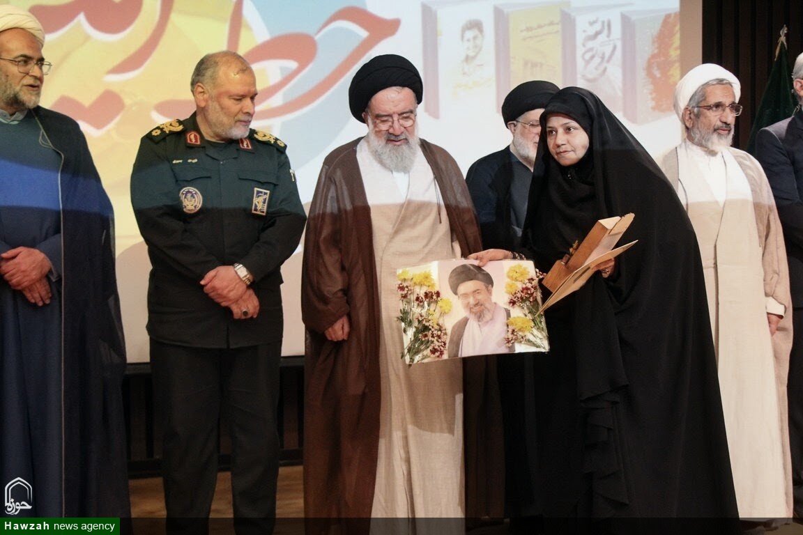 تجلیل از سرشبکه‌های برتر کتاب بسیج استان قم