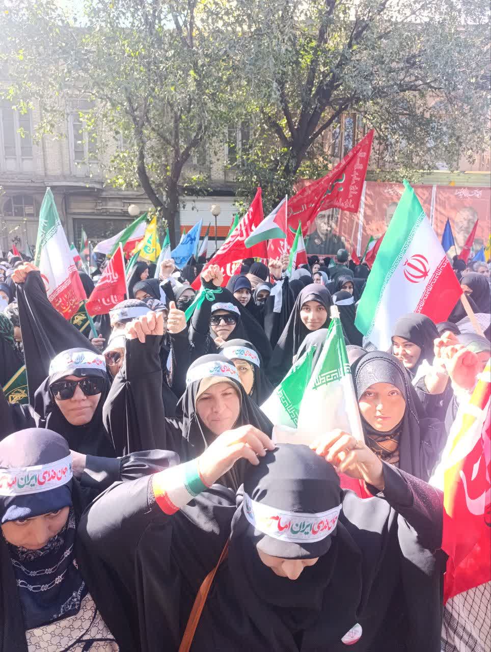 حضور طلاب حوزه علمیه معصومیه در میدان؛ اعلام آمادگی برای دفاع از نظام جمهوری اسلامی