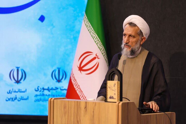 تصاویر /  تجلیل از برگزیدگان جشنواره شهید رجایی با حضور امام جمعه قزوین