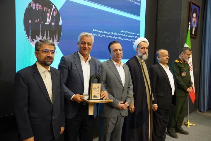 تصاویر /  تجلیل از برگزیدگان جشنواره شهید رجایی با حضور امام جمعه قزوین