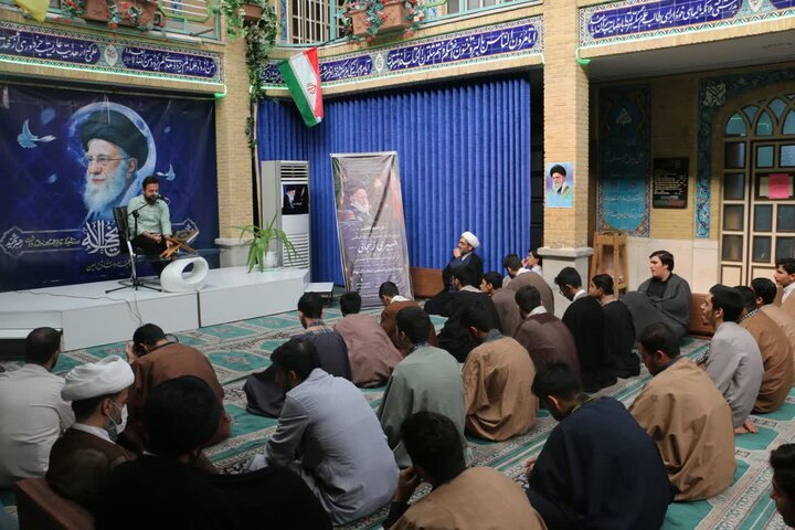 تصاویر/مراسم هفتمین روز ارتحال آیت الله العظمی شبیری زنجانی(ره) در ورامین