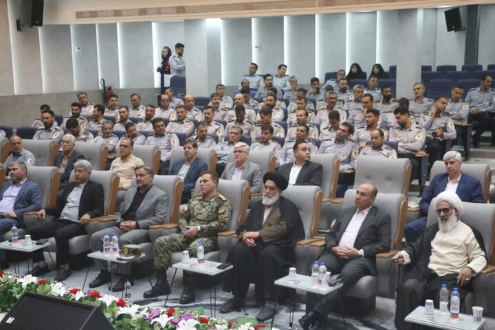 تصاویر/ همایش تجلیل و تقدیر از آتش‌نشانان ورامین و جوادآباد همزمان با روز آتش نشان