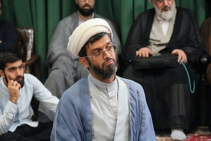تجلیل از دومین سالگرد شهید نصرالله در مرکز صاحب الامر عج