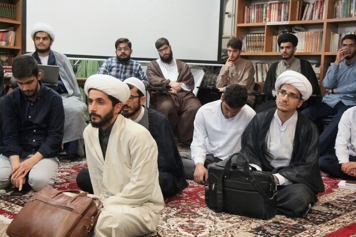 تجلیل از دومین سالگرد شهید نصرالله در مرکز صاحب الامر عج