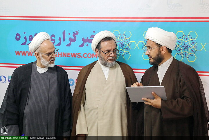 المدعي الخاص لرجال الدين في محافظة قم يزور مركز الإعلام والفضاء الافتراضي للحوزات العلمية
