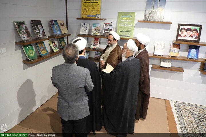 المدعي الخاص لرجال الدين في محافظة قم يزور مركز الإعلام والفضاء الافتراضي للحوزات العلمية