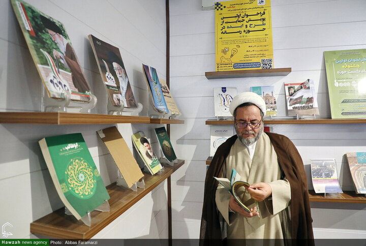 المدعي الخاص لرجال الدين في محافظة قم يزور مركز الإعلام والفضاء الافتراضي للحوزات العلمية