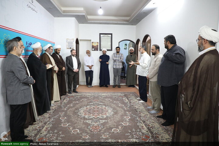 المدعي الخاص لرجال الدين في محافظة قم يزور مركز الإعلام والفضاء الافتراضي للحوزات العلمية