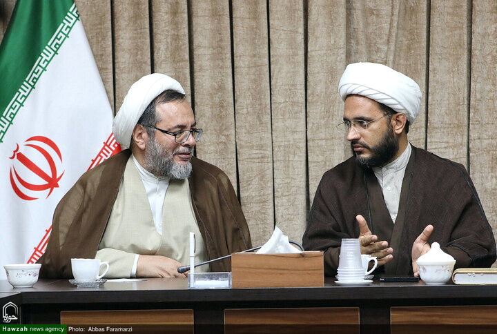المدعي الخاص لرجال الدين في محافظة قم يزور مركز الإعلام والفضاء الافتراضي للحوزات العلمية