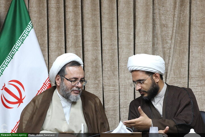 المدعي الخاص لرجال الدين في محافظة قم يزور مركز الإعلام والفضاء الافتراضي للحوزات العلمية