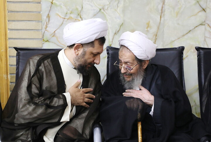 تصاویر/ مراسم بزرگداشت آیت‌الله العظمی شبیری‌زنجانی از آیت الله العظمی مکارم شیرازی