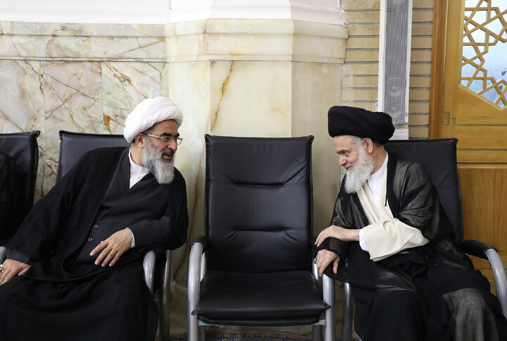 تصاویر/ مراسم بزرگداشت آیت‌الله العظمی شبیری‌زنجانی از آیت الله العظمی مکارم شیرازی