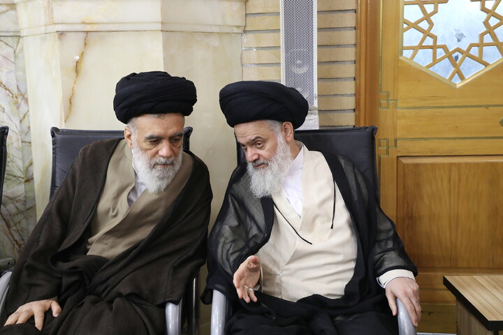 تصاویر/ مراسم بزرگداشت آیت‌الله العظمی شبیری‌زنجانی از آیت الله العظمی مکارم شیرازی