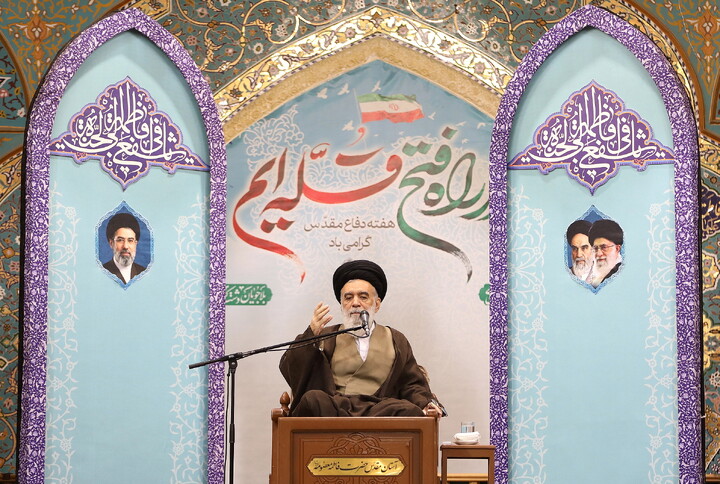 تصاویر/ مراسم بزرگداشت آیت‌الله العظمی شبیری‌زنجانی از آیت الله العظمی مکارم شیرازی