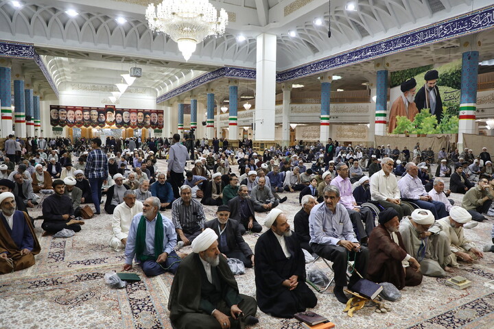 تصاویر/ مراسم بزرگداشت آیت‌الله العظمی شبیری‌زنجانی از آیت الله العظمی مکارم شیرازی