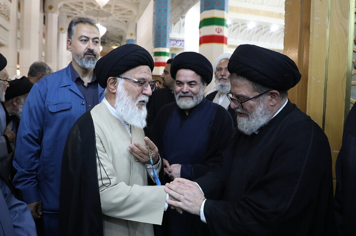 تصاویر/ مراسم بزرگداشت آیت‌الله العظمی شبیری‌زنجانی از آیت الله العظمی مکارم شیرازی