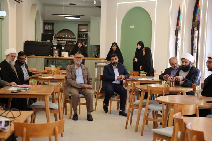 گزارش تصویری/ بازدید اعضای کمسیون فرهنگی مجلس از مجموعه های دفتر تبلیغات اسلامی