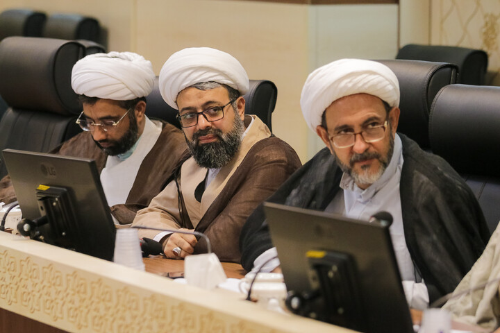 تصاویر/ نشست بررسی شاخص های ارزیابی و سنجش عملکرد آموزشی مراکز تخصصی و موسسات آموزشی عالی قم